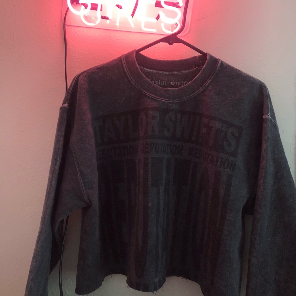 Taylor Swift Reputation Cropped Sweatshirt